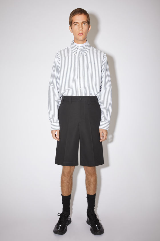 FN-MN-SHOR000079, Black