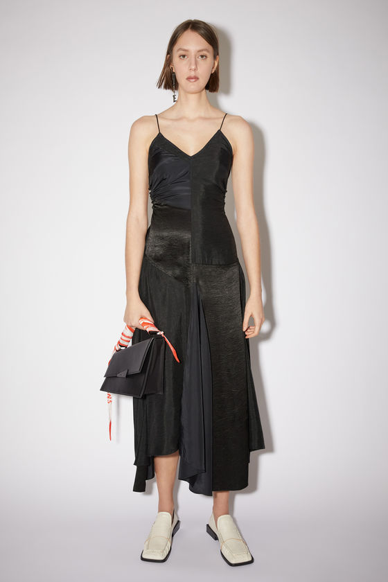 FN-WN-DRES000615, Black