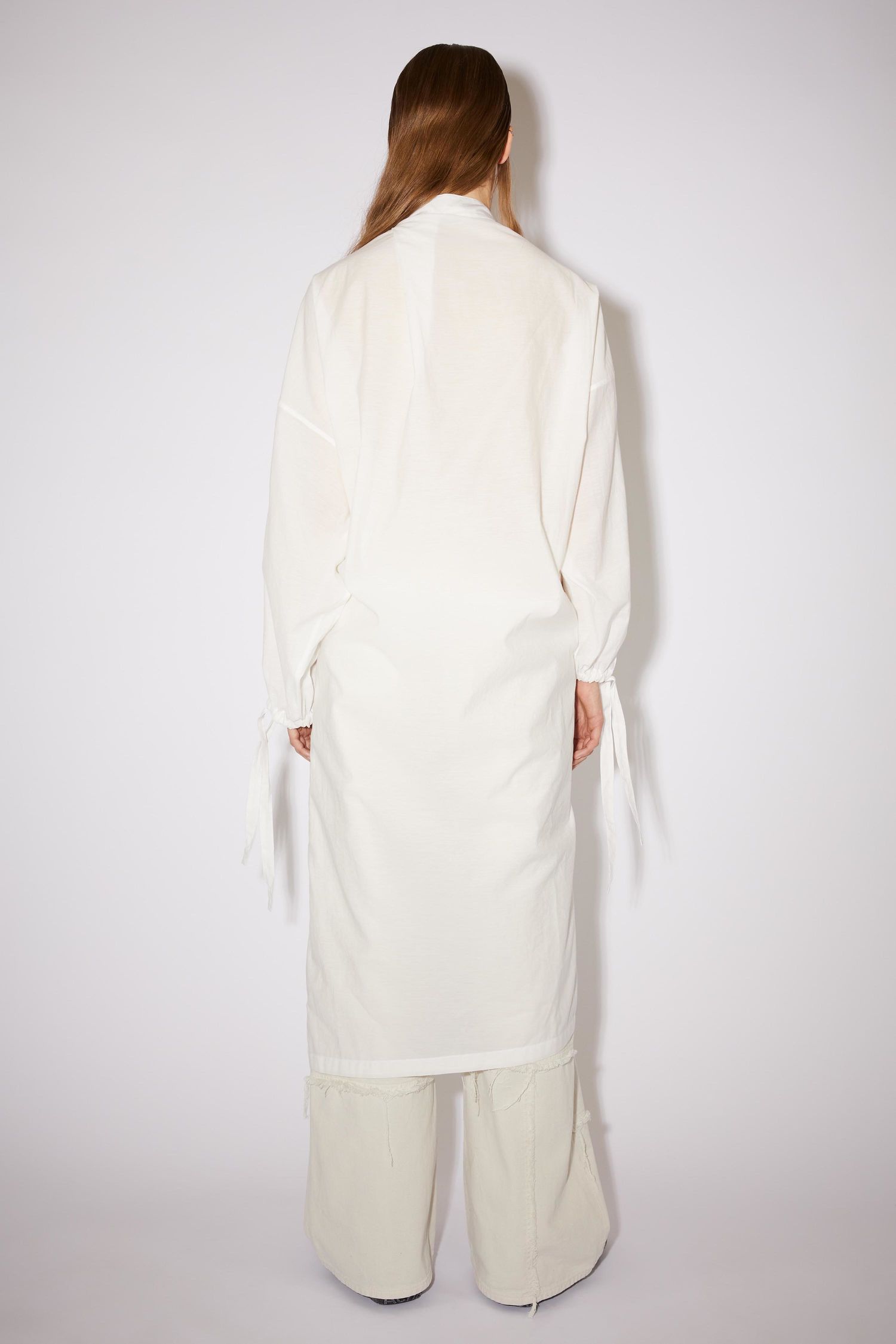 Femme Robes Robes Acne Studios Robe midi Satin Acne Studios en coloris Blanc 