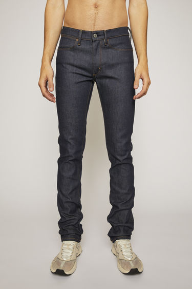 BL&Aring; KONST Max Indigo Color 375x