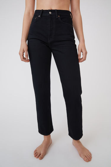 BL&Aring; KONST Mece Black Overdye Black 375x