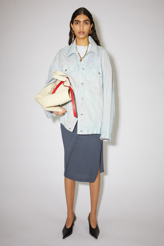 FN-WN-OUTW000466, Powder blue/lilac