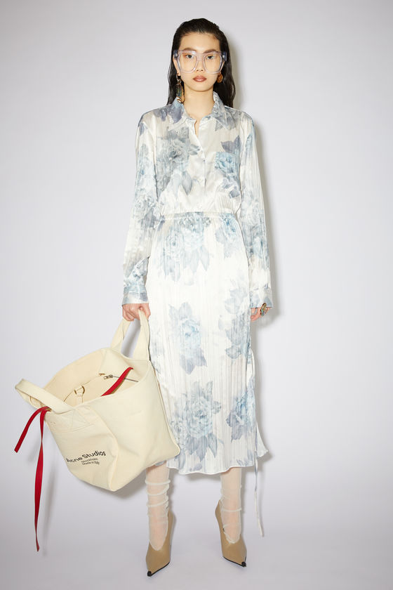 FN-WN-SKIR000270, Blue